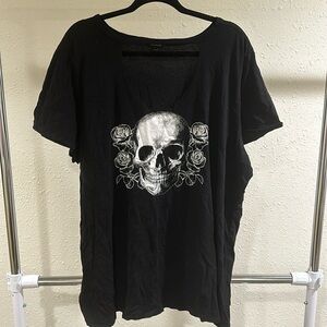 Choker Tee. Skull